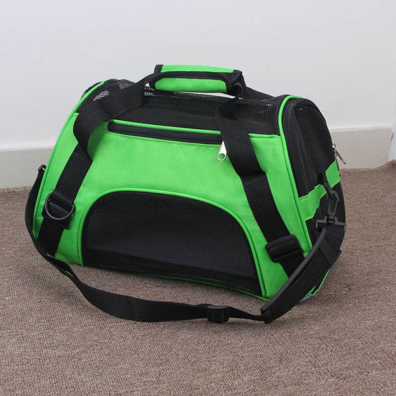 Breathable pet travel bag - shoulder strap detail