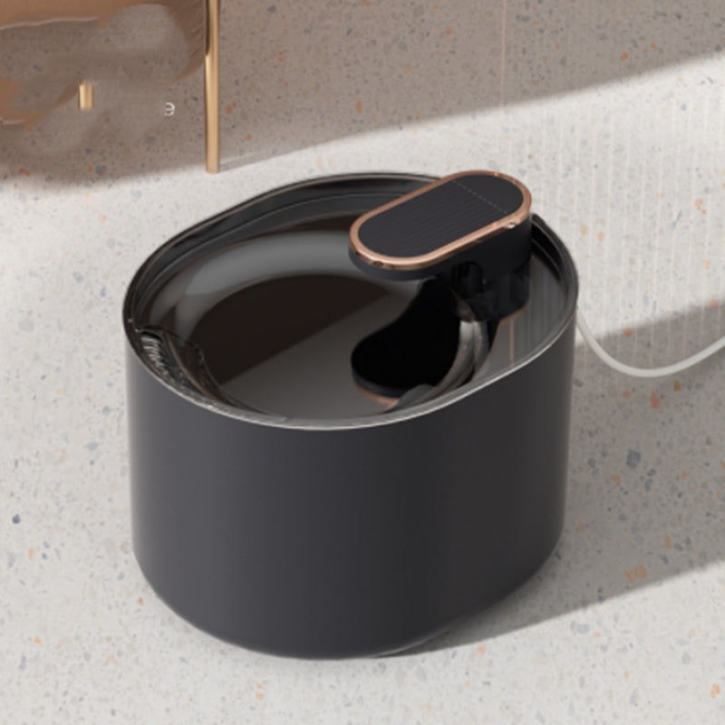 Cat water fountain - USB charging port detail