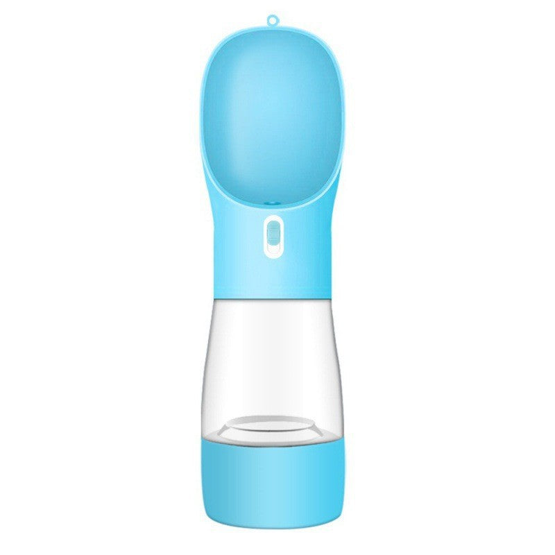 Portable dog water bottle - lifestyle photo outdoors